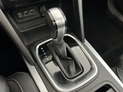 Photo 157 Renault Megane Mégane IV Estate E-TECH Plug-In Hybride 160