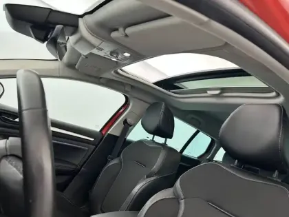 Photo 45 Renault Megane Mégane IV Estate E-TECH Plug-In Hybride 160