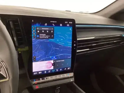 Photo 15 Renault Espace  E-Tech full hybrid 200 GSR2