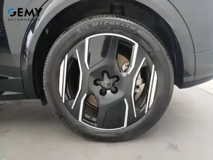 Photo 30 Peugeot 3008  Electrique 73 kWh 210 ch