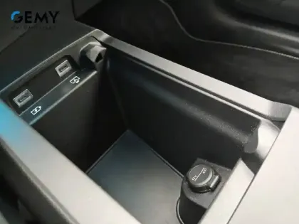 Photo 39 Peugeot 3008  Electrique 73 kWh 210 ch