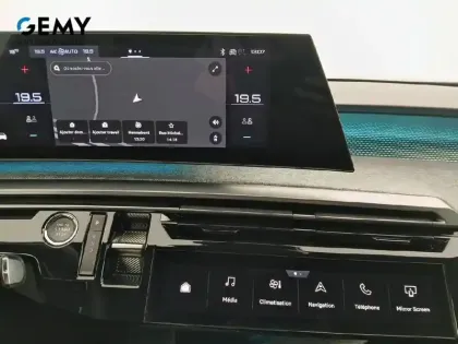 Photo 33 Peugeot 3008  Electrique 73 kWh 210 ch