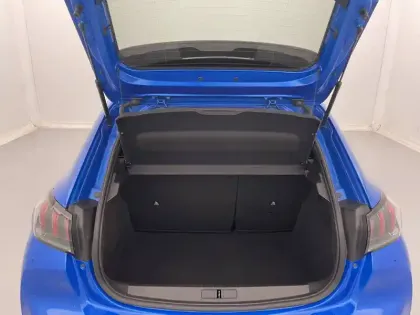 Photo 13 Peugeot 208  Electrique 50 kWh 136ch