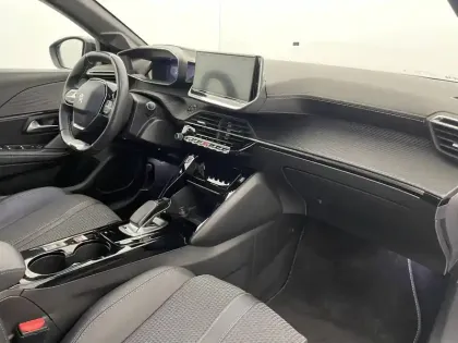 Photo 24 Peugeot 208  Electrique 50 kWh 136ch