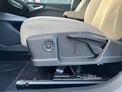 Photo 26 Audi Q4  e-tron 50 299 ch 82 kWh quattro