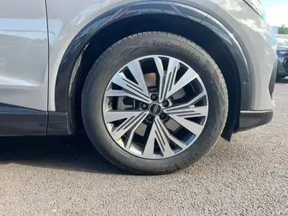 Photo 18 Audi Q4  e-tron 50 299 ch 82 kWh quattro