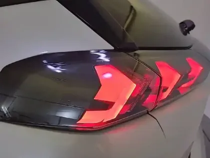 Photo 16 Peugeot 2008  Electrique 136 ch