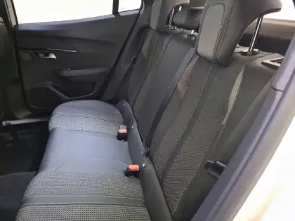 Photo 11 Peugeot 2008  Electrique 136 ch