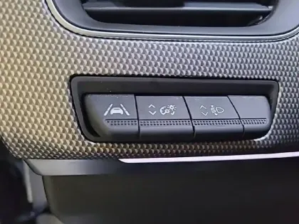 Photo 27 Renault Arkana  E-Tech hybride 145 - 22