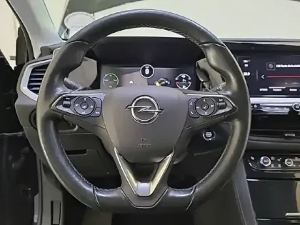 Photo 8 Opel Grandland  Hybrid4 300 ch AWD BVA8