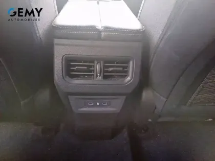 Photo 21 Renault Rafale  E-Tech full hybrid 200