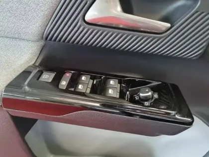 Photo 20 Citroën C5 aircross e- 210 autonomie confort