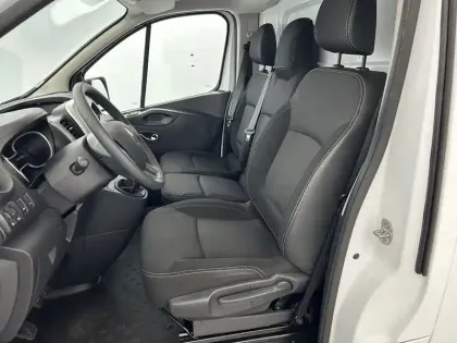 Photo 68 Renault Trafic  FGN L2H2 1200 KG DCI 145 ENERGY