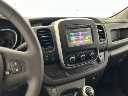 Photo 90 Renault Trafic  FGN L2H2 1200 KG DCI 145 ENERGY