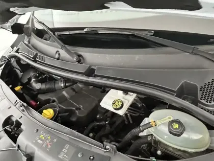 Photo 43 Renault Master  FGN TRAC F3500 L3H2 DCI 135