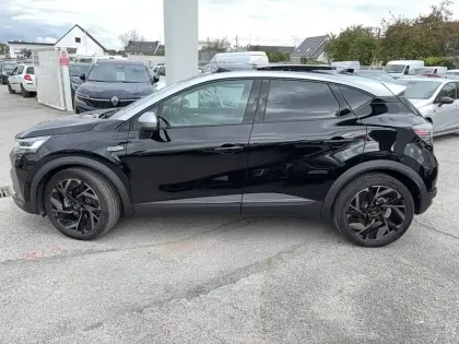 Photo 21 Renault Captur  E-Tech full hybrid 145 ch