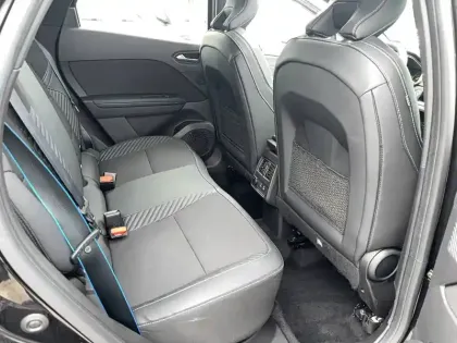 Photo 35 Renault Captur  E-Tech full hybrid 145 ch