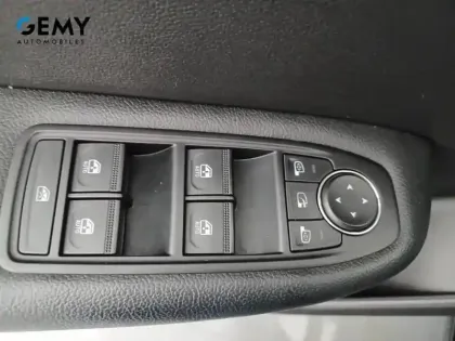 Photo 31 Renault Arkana  TCe 140 EDC - 23