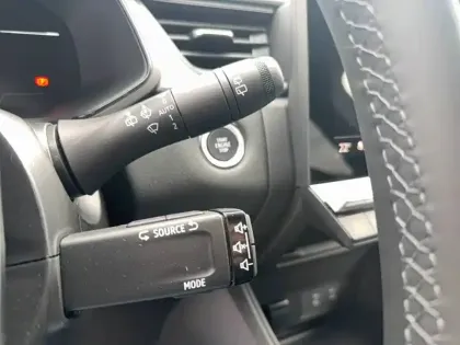 Photo 64 Renault Symbioz  E-Tech full hybrid 145