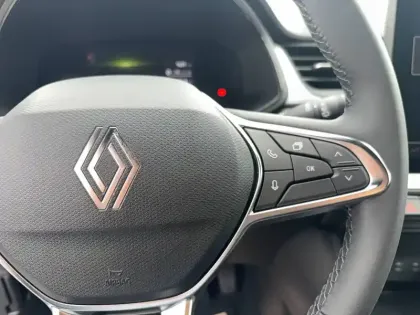 Photo 61 Renault Symbioz  E-Tech full hybrid 145