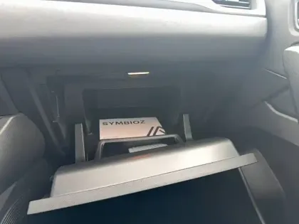 Photo 73 Renault Symbioz  E-Tech full hybrid 145