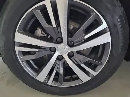 Photo 12 Peugeot 3008  BlueHDi 130ch S&S EAT8