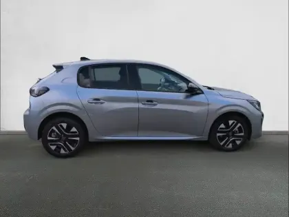 Photo 26 Peugeot 208  Hybrid 110 e-DCS6