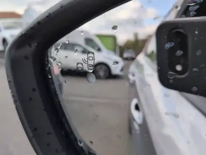Photo 45 Peugeot 208  Hybrid 110 e-DCS6