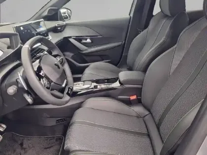 Photo 33 Peugeot 208  Hybrid 110 e-DCS6