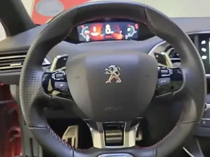 Photo 7 Peugeot 308  PureTech 130ch S&S EAT8