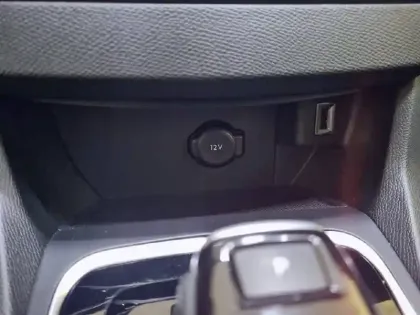 Photo 44 Peugeot 308  PureTech 130ch S&S EAT8