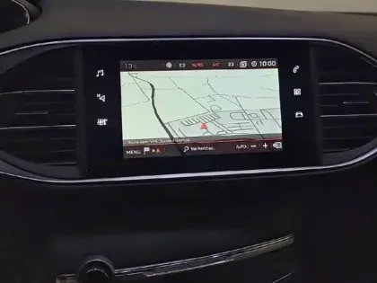 Photo 16 Peugeot 308  PureTech 130ch S&S EAT8