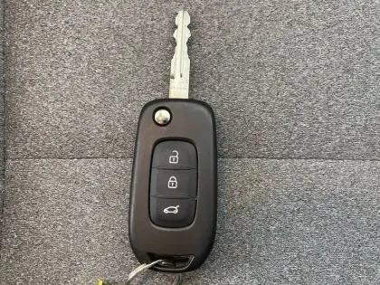 Photo 34 Renault Clio  SCe 65