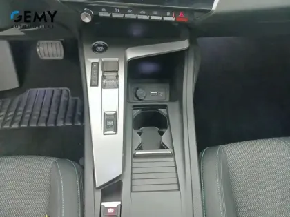 Photo 14 Peugeot 308  SW Hybrid 145 e-DCS6