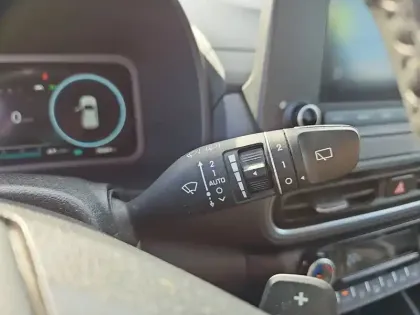 Photo 54 Hyundai Kona  Hybrid 141