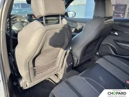 Photo 18 Peugeot 2008  Moteur électrique 136 ch