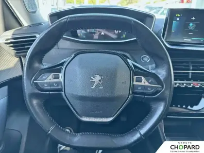 Photo 58 Peugeot 2008  Electrique 136 ch