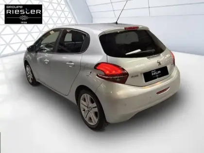 Photo 6 Peugeot 208  1.2 PureTech 82ch BVM5