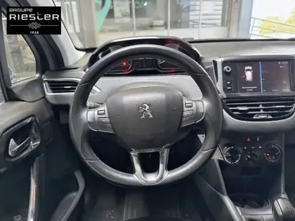 Photo 8 Peugeot 208  1.2 PureTech 82ch BVM5