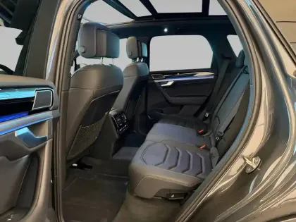 Photo 41 Volkswagen Touareg  3.0 TSI eHybrid 462 ch Tiptronic 8 4Motion