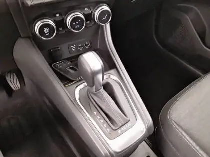 Photo 34 Renault Captur  E-Tech Plug-in 160