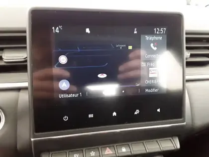 Photo 35 Renault Captur  E-Tech Plug-in 160