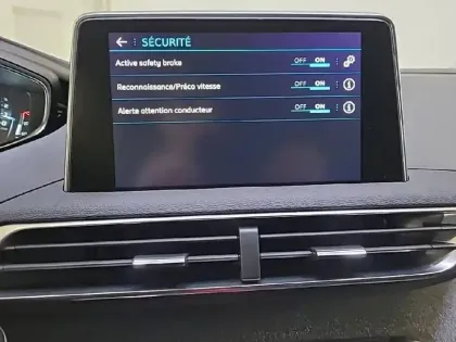 Photo 21 Peugeot 3008  1.2 Puretech 130ch S&S BVM6