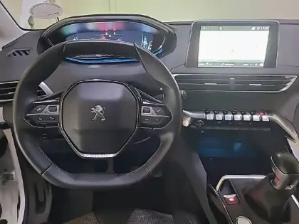 Photo 7 Peugeot 3008  1.2 Puretech 130ch S&S BVM6