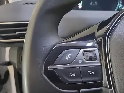 Photo 28 Peugeot 3008  1.2 Puretech 130ch S&S BVM6