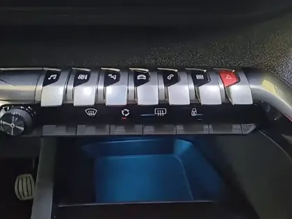 Photo 24 Peugeot 3008  1.2 Puretech 130ch S&S BVM6