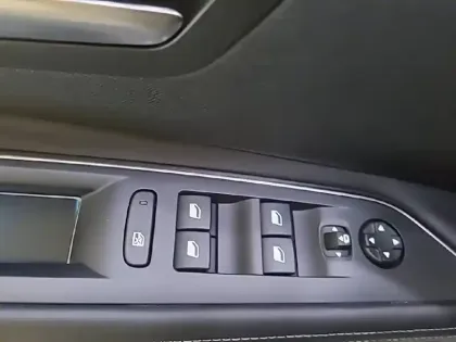 Photo 31 Peugeot 3008  1.2 Puretech 130ch S&S BVM6