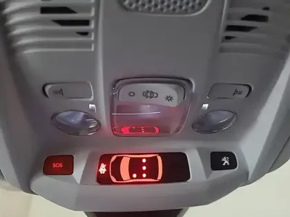 Photo 26 Peugeot 3008  1.2 Puretech 130ch S&S BVM6