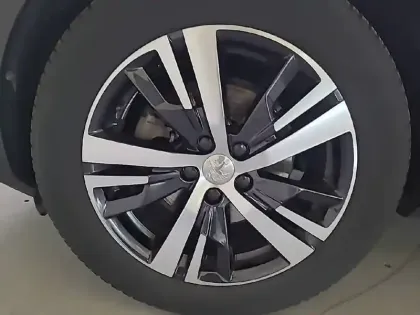 Photo 12 Peugeot 3008  1.2 Puretech 130ch S&S BVM6