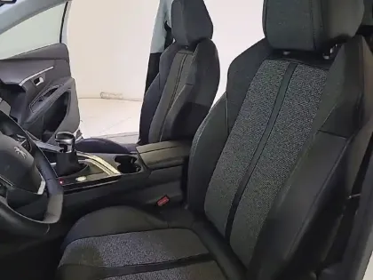 Photo 10 Peugeot 3008  1.2 Puretech 130ch S&S BVM6